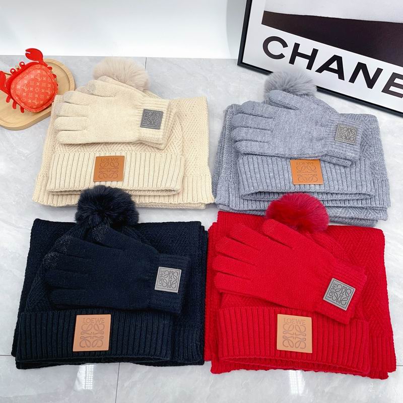 Loewe Scarf Hat Gloves dx02